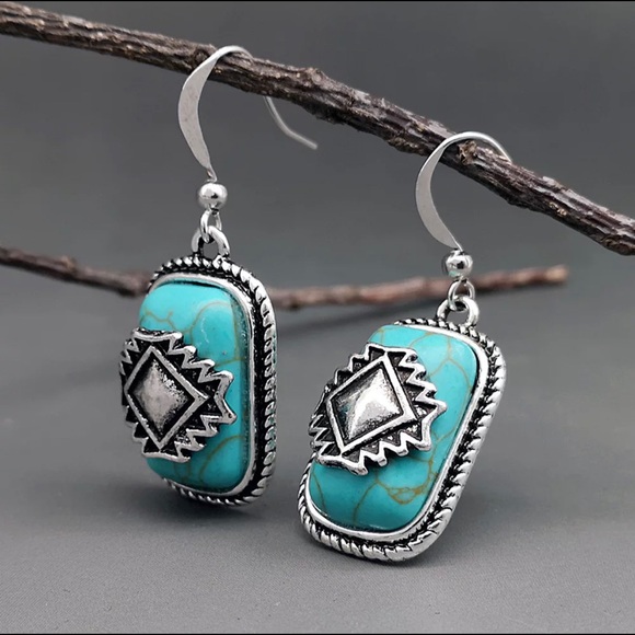 Vintage Bohemian Southwest Aztec Turquoise Geometric Silver Earrings - Picture 3 of 4